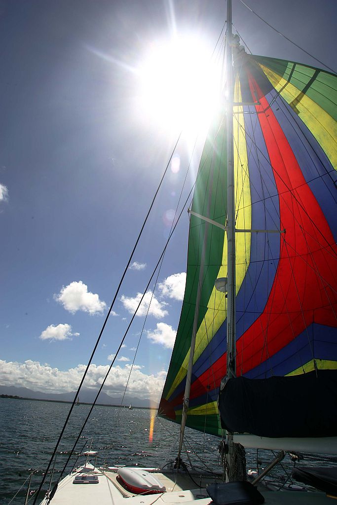 O veleiro Bravo, que foi o lar da família nos cinco continentes | Hedeson Alves/ Gazeta do Povo