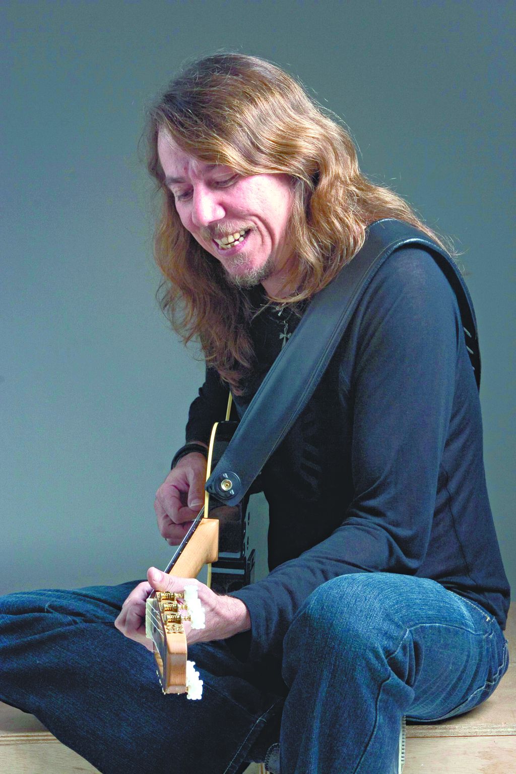 Lenine deve apresentar um espetáculo intimista, mas vigoroso: resumo do último CD | Guto Costa