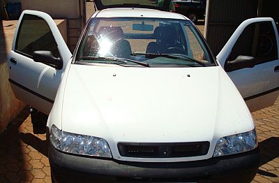 Droga estava escondida na lateral das portas do carro | Divulgação PF