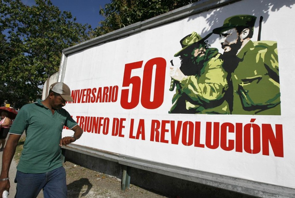 Cuba celebra 50 anos de revolução defendendo o socialismo Nada a comemorar. | Enrique De La Osa / Reuters