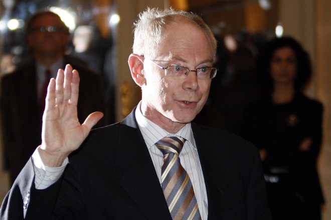 Van Rompuy irá chefiar uma coalizão de cinco partidos. País está à beira da recessão | Francois Lenoir / Reuters