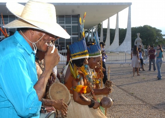 Indígenas acompanham no Supremo Tribunal Federal (STF) a retomada do julgamento que define a demarcação da Terra Indígena Raposa Serra do Sol, em Roraima | Agência Brasil