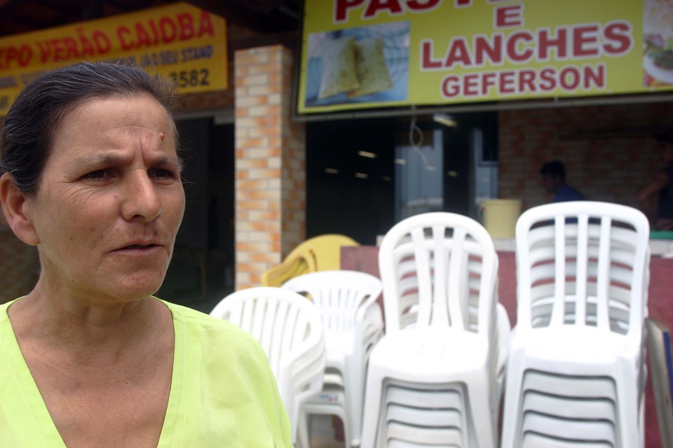 Leonides de Souza espera concluir a instalação de todos os equipamentos para abrir a pastelaria em Matinhos na semana que vem | Hedeson Alves/Gazeta do Povo