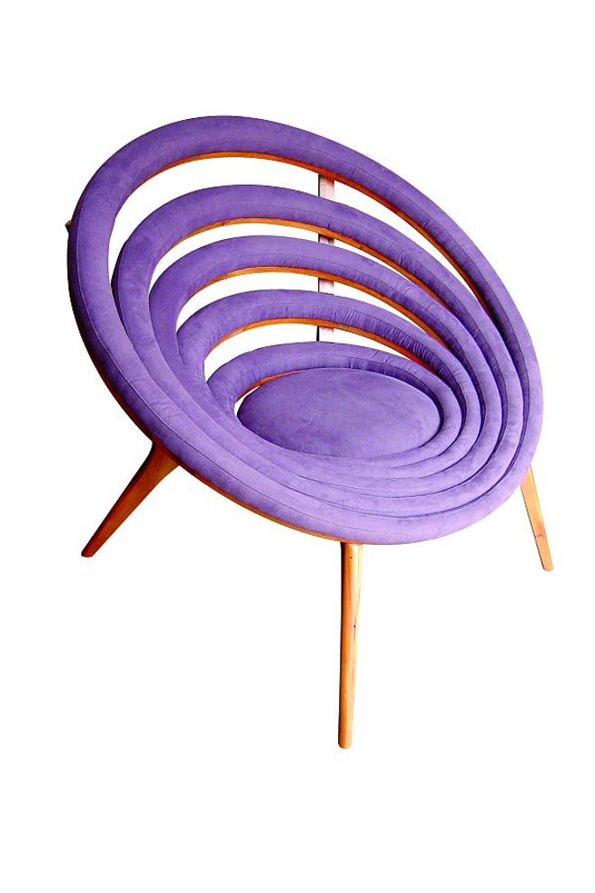 A poltrona Órbita, criada pelo escritório Asa Design, de Curitiba, foi selecionada para fazer parte da mostra oficial do Museu da Casa Brasileira |