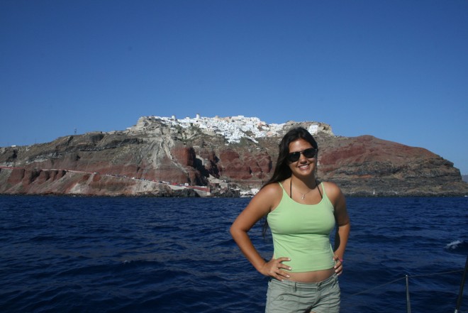 Lygia em Santorini, na Grécia |