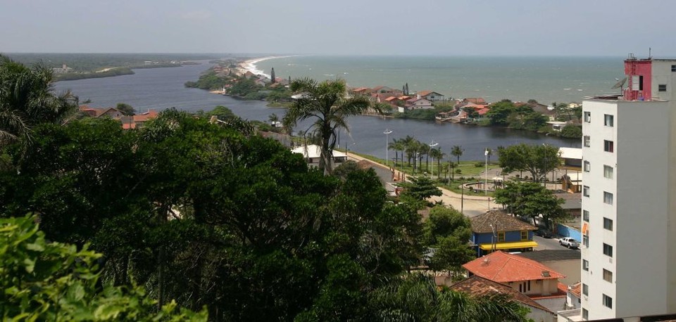 Vista de Barra Velha: balneário foi pouco atingido pelas chuvas das últimas semanas e está preparado para receber visitantes | Fotos: Jonathan Campos/Gazeta do Povo