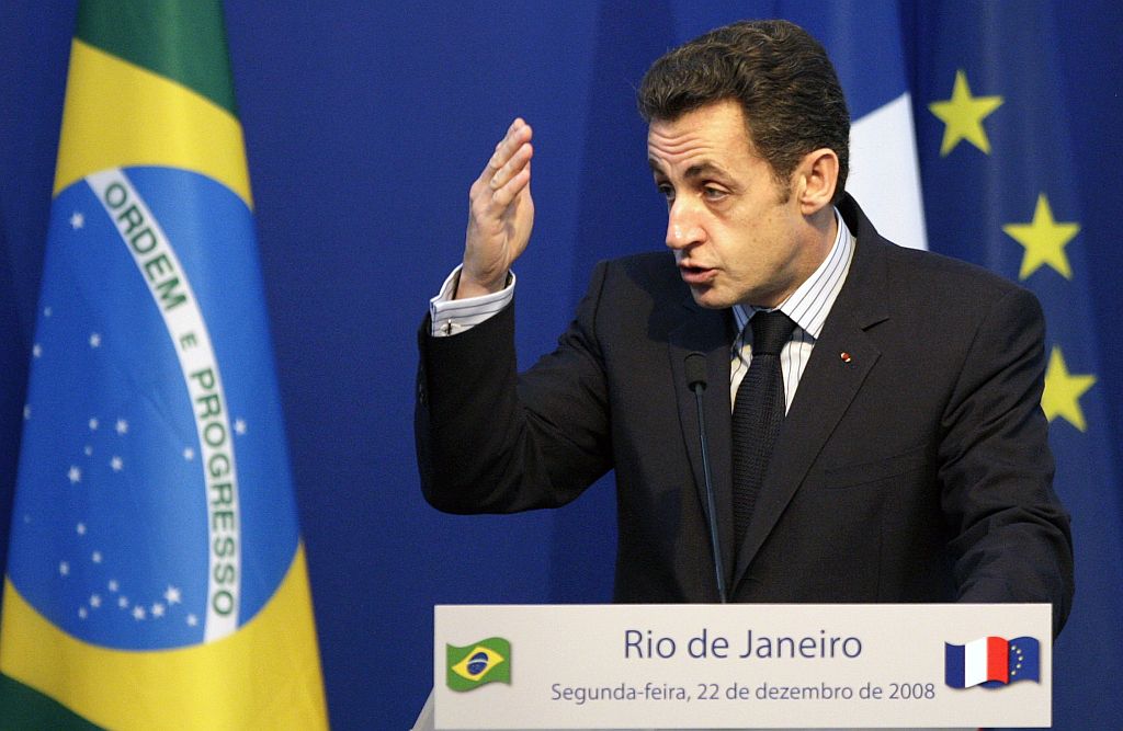 Sarkozy defendeu ainda o fim do protecionismo e a necessidade de investimentos em infra-estrutura e tecnologia para superar a crise financeira mundial | Sergio Moraes / Reuters