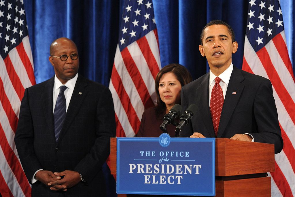Obama nomeia Hilda Soli para o Trabalho e Lay Lahood (esq.) para os Transportes | Nicholas Kamm / AFP Photo