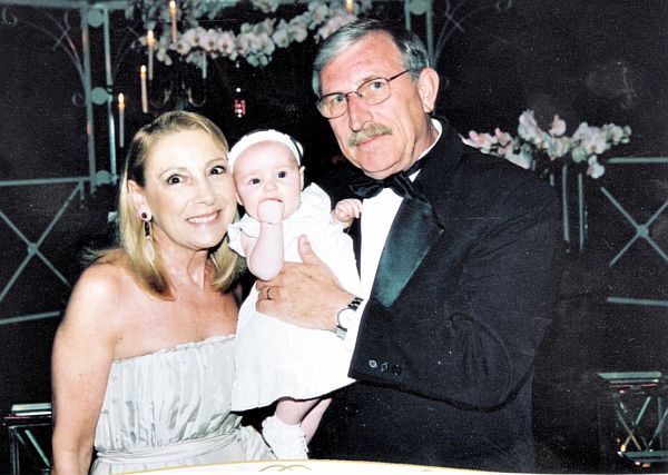 Na família de Esther e Renato Casagrande, a presença da linda netinha |