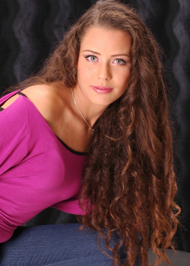 Michelle Aparecida de Oliveira, 22 anos, São José dos Pinhais | 