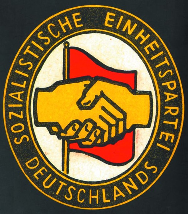 Emblema do Partido Socialista da República Democrática Alemã | 