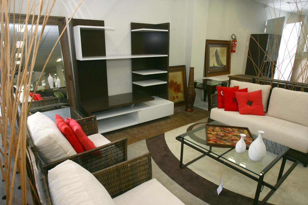 O Aero Rudnick tem prateleiras bem distanciadas para armazenar objetos grandes. | Priscila Forone/Gazeta do Povo