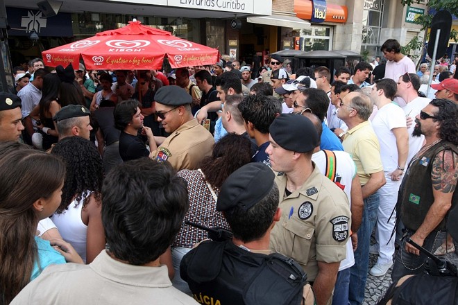 Evento atraiu multidão ao centro de Curitiba; confira galeria de fotos do evento | 
