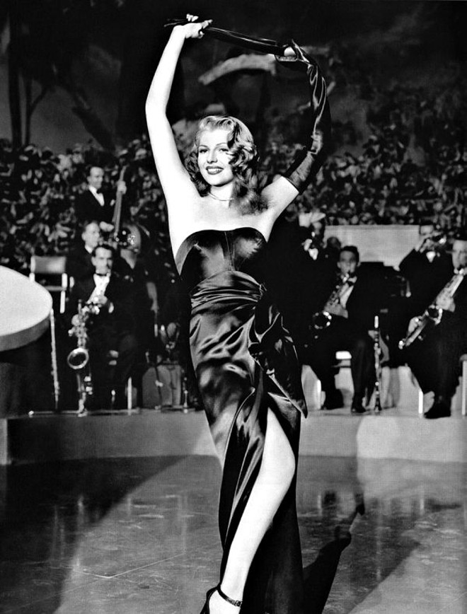 Rita Hayworth tira as luvas e faz História no clássico Gilda | 
