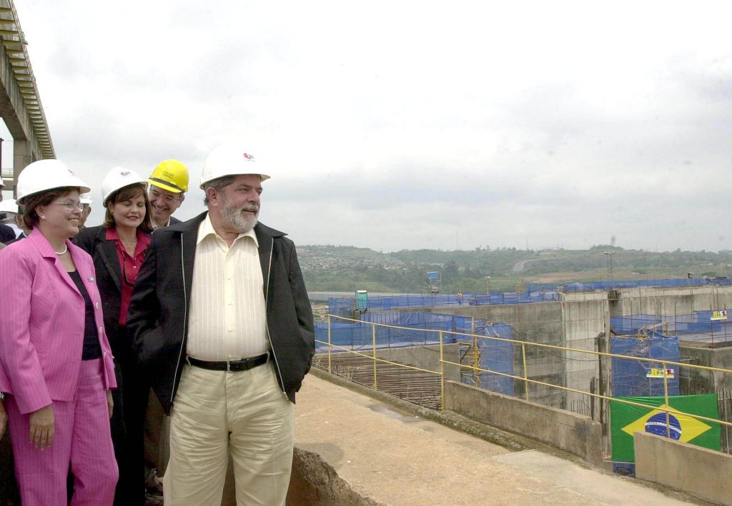 Dilma Rousseff e Lula visitam as obras da Usina de Tucuruí (PA): falta de estudo de impacto ambiental de várias hidrelétricas foi alvo de ações civis públicas | Ana Nascimento/ABr