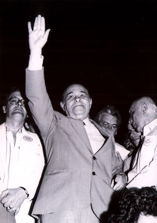 Comício pelas Diretas Já na Boca Maldita. Na foto Tancredo Neves |