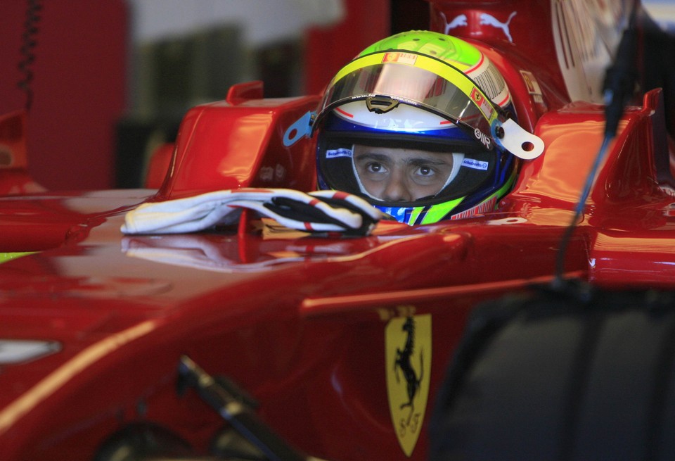 Brasileiro Felipe Massa será o primeiro a pilotar oficialmente o novo carro da Ferrari | Anton Meres / Reuters