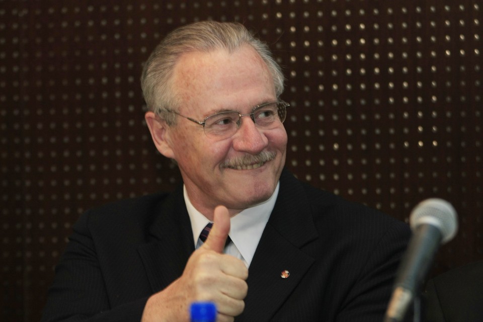 Orlando Pessuti é só otimismo quando o assunto é a Copa em Curitiba, e nega que governo "dará" direito para conclusão da Arena | Giuliano Gomes / Gazeta do Povo