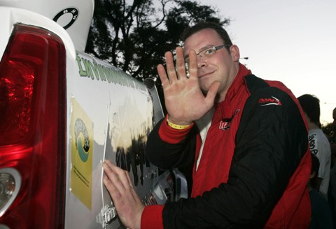 Dois pilotos britânicos sofrem acidente no Rally Dakar e estão em coma induzido Britânico Paul Green, antes do acidente no Dakar: piloto está em condição crítica | Maxi Failla / AFP