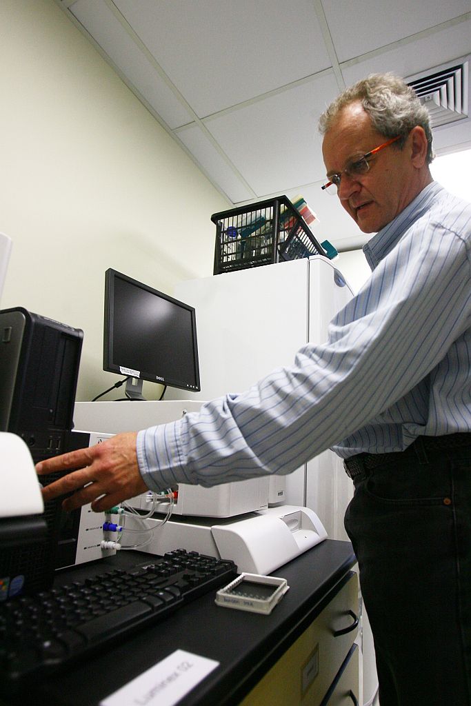 As verbas disponíveis para a pesquisa aumentaram de alguns anos para cá. Elas ainda não são suficientes, mas é uma mudança de parâmetro.Samuel Goldenberg, doutor em Biologia Molecular e pesquisador titular do Instituto Carlos Chagas | Priscila Forone/Gazeta do Povo