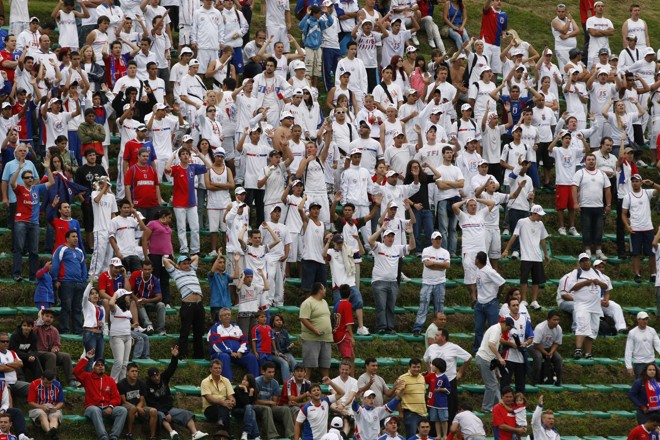 ... que não ficou nenhum pouco satisfeito com o desempenho do tricolor. Protestos e vaias foram ouvidas... |