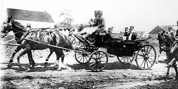 Vicente Machado na caleça que passa pela Praça Osório |