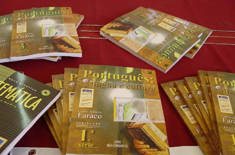 Pesquisa vai atualizar dados sobre o uso dos livros | Arquivo Gazeta do Povo