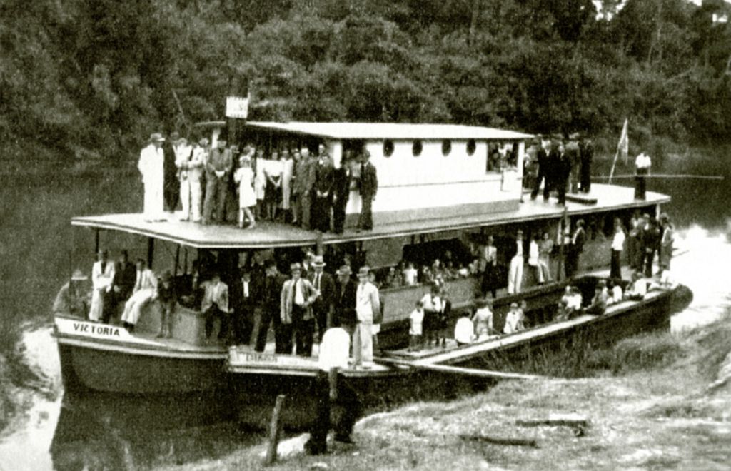 A navegação a vapor começou a se desenvolver no Paraná a partir de 1880, quando os carroções já não davam conta do transporte de mercadorias e pessoas | Reprodução