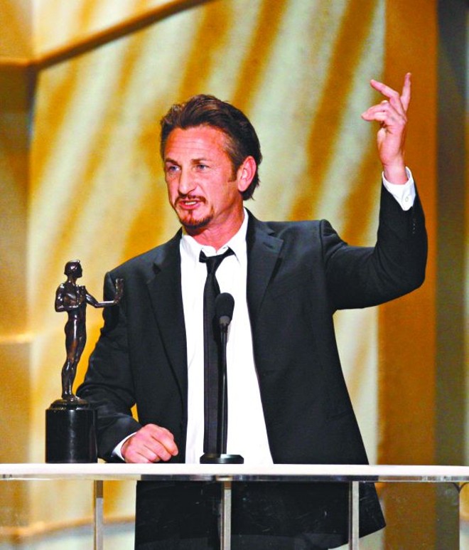 Sean Penn, melhor ator por Milk, desponta como favorito ao Oscar |
