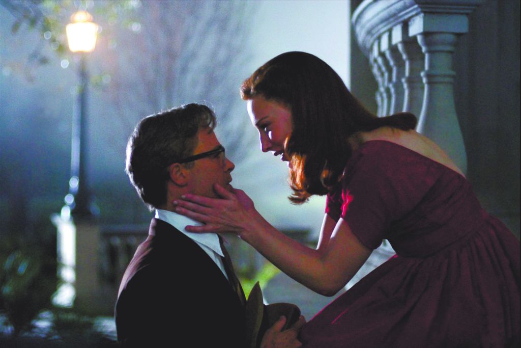 Brad Pitt e Cate Blanchett em cena de O Curioso Caso de Benjamin Button, uma das principais estréias da temporada pré-Oscar | Divulgação