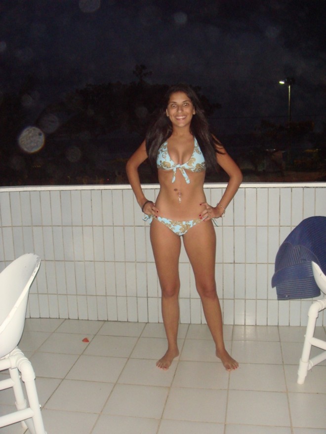 Flávia Marisa Taques Mercer, 19 anos, Curitiba | 