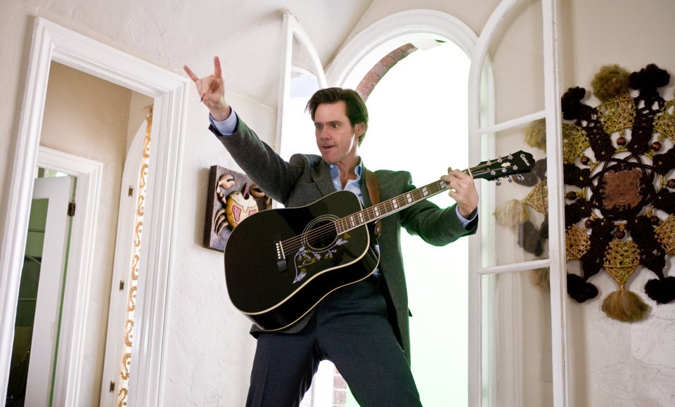 Comédia com Jim Carrey segue no topo das bilheterias britânicas Foto do filme "Sim Senhor!" | Divulgação