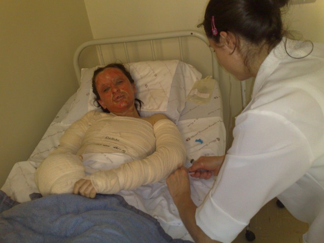 Enfermeira do Hospital Evangélico medica Nayane da Rocha Sodré, 19 anos |