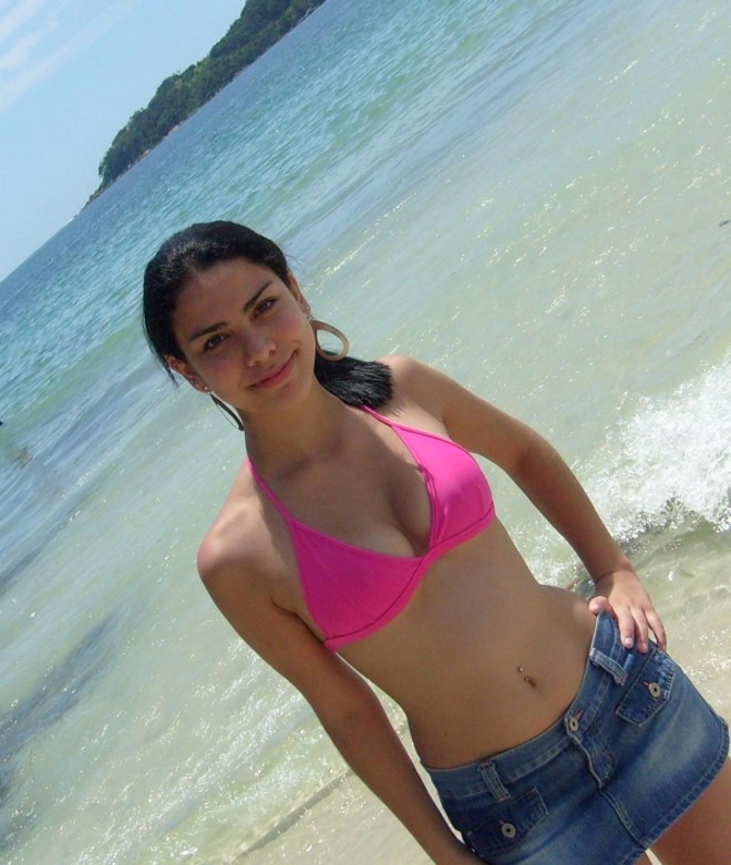 Kamila Dayana da Silva, 20 anos, Curitiba | 