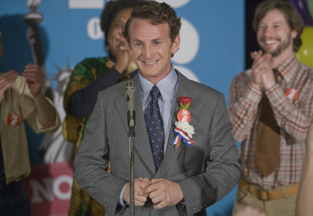 O ator Sean Penn no filme "Milk - A Voz da Igualdade" | Divulgação