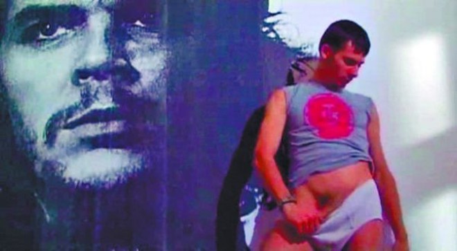 Cena de O Exército das Frutas, longa-metragem do americano Bruce LaBruce | 