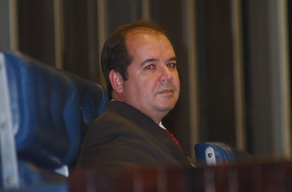 Esperança: o senador Tião Viana conta com a insatisfação de peemedebistas e parlamentares da oposição em relação ao nome de José Sarney para viabilizar sua eleição | Fábio Rodrigues Pozzebom/ABr