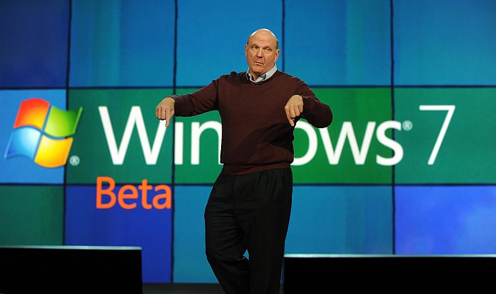 Steve Ballmer, diretor-executivo da microsoft, foi quem apresentou a novidade na Consumer Eletronics Show | Robin Beck/AFP