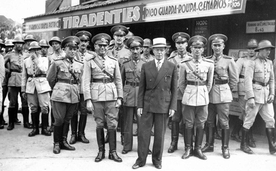 Pavilhão Carlos Gomes, espetáculo especial para militares. 1943 | 