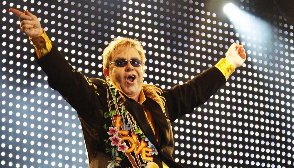 O cantor Elton John | Reuters/Paulo Whitaker