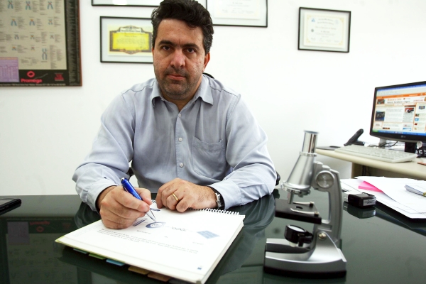 Entre outras coisas, vai permitir o acesso à informação sobre genética para grande parte dos brasileiros.Salmo Raskin, presidente da Sociedade Brasileira de Genética Médica. | Hedeson Alves/Gazeta do Povo