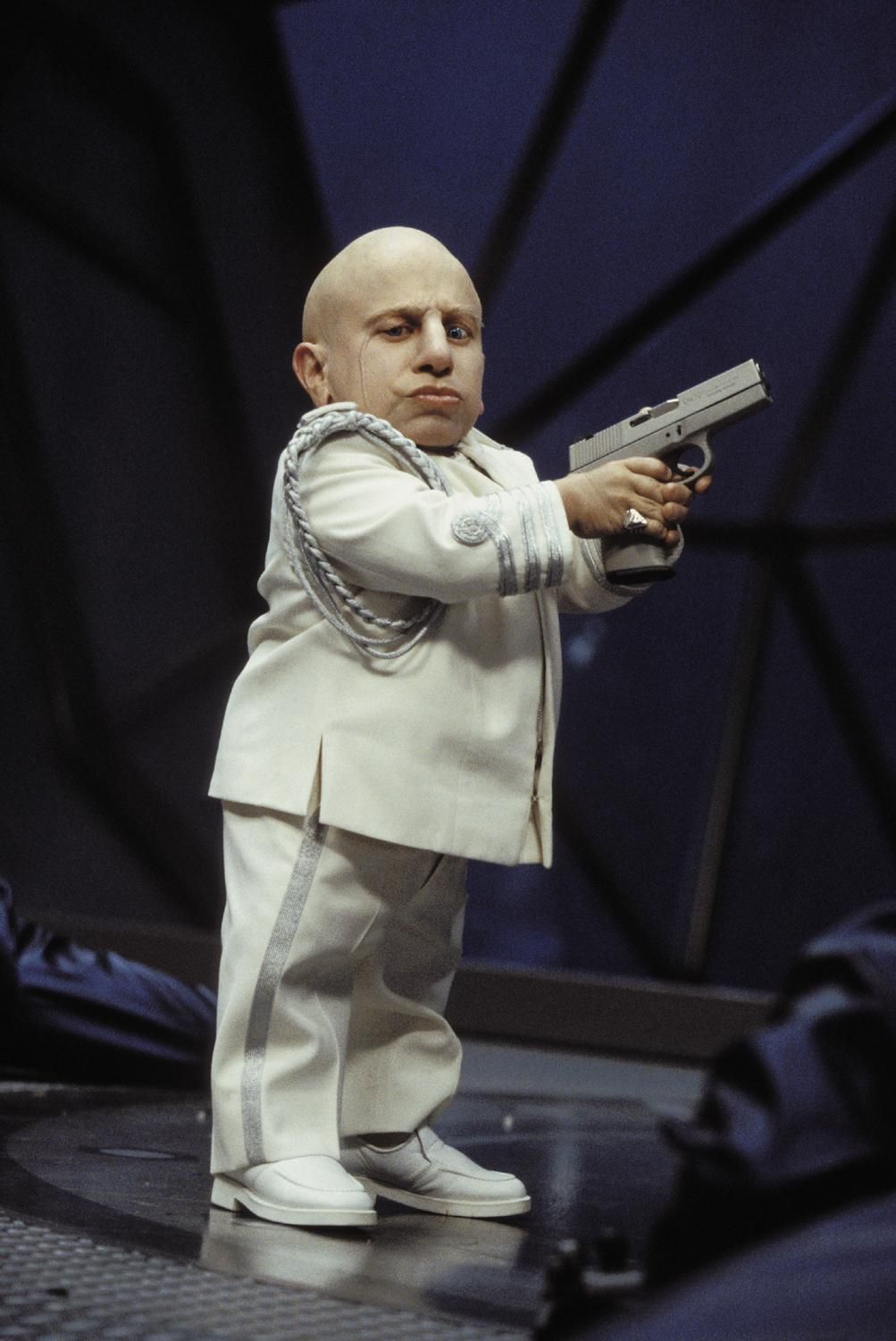 Ator americano Verne Troyer em cena do filme Austin Powers - Um Agente Nada Secreto | Divulgação