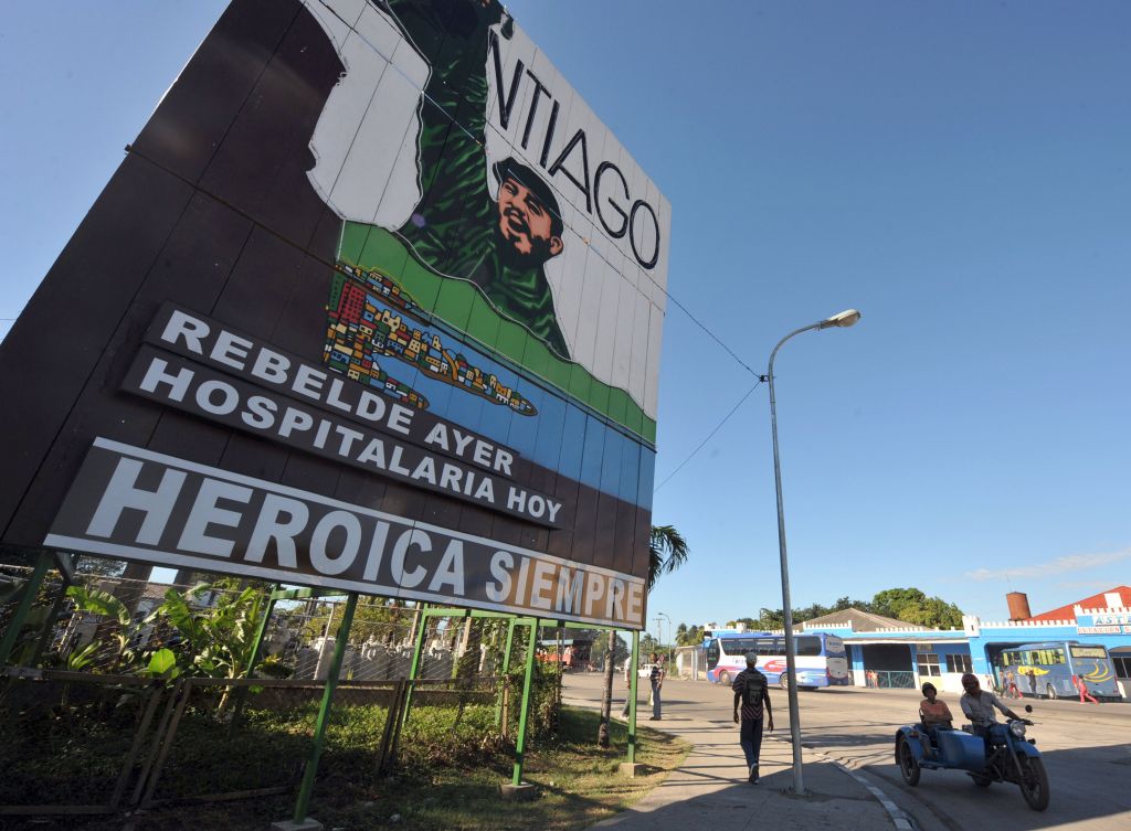Propaganda da revolução em Santiago de Cuba, cidade-palco das comemorações da conquista comunista | Rodrigo Arangua/AFP