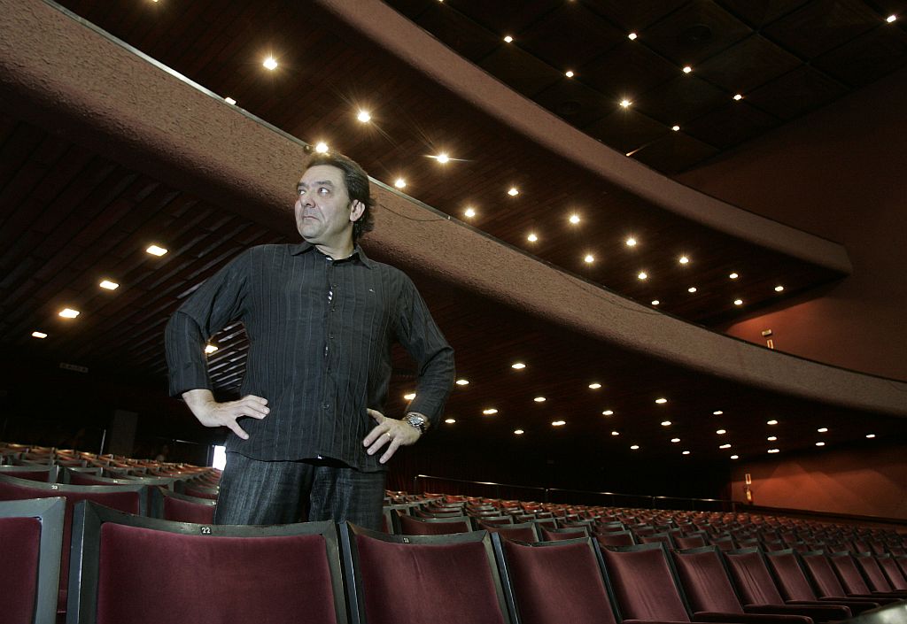 Sangiorgi, na plateia do Guairão: Amo Curitiba, a cidade, as pessoas, o azul do céu, o cheiro, tudo | Marcelo Elias/ Gazeta do Povo