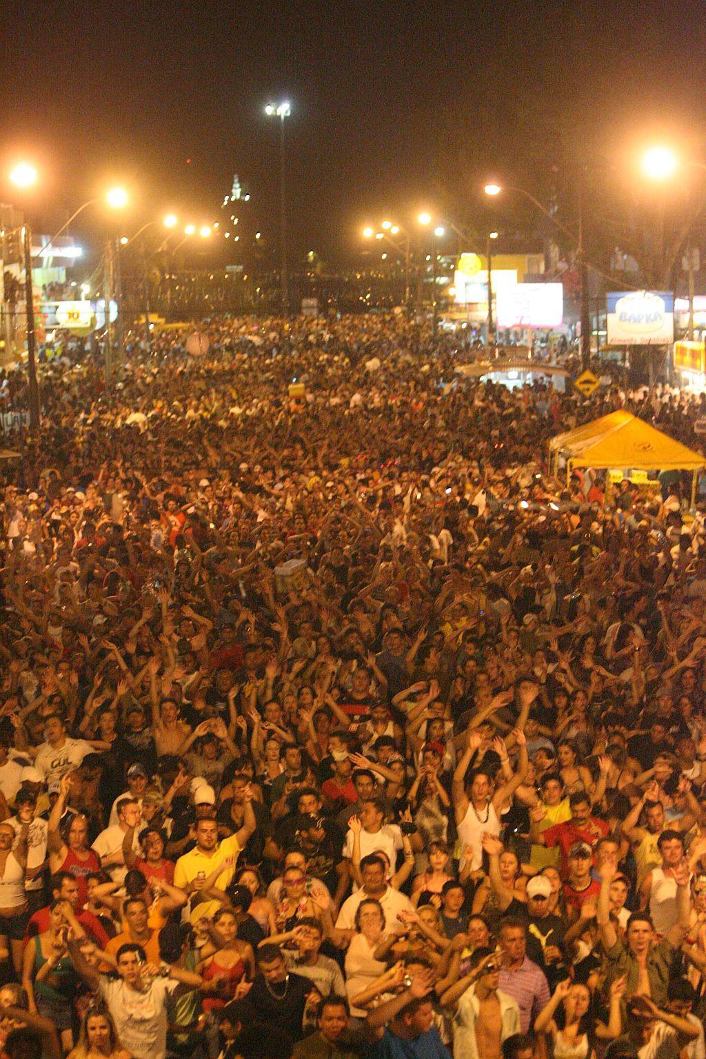 A Banda de Guaratuba deve ser seguida neste ano por 300 a 400 mil foliões | Valterci Santos/Gazeta do Povo