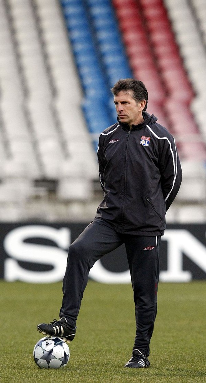 Claude Puel, técnico do Lyon. | 