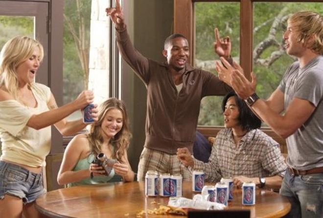 Turma de jovens é o alvo de Jason | 