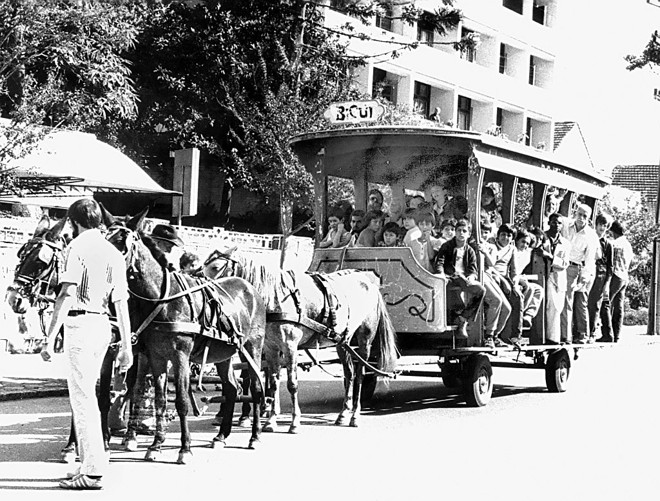 Bondinho da prefeitura na festa do Batel |
