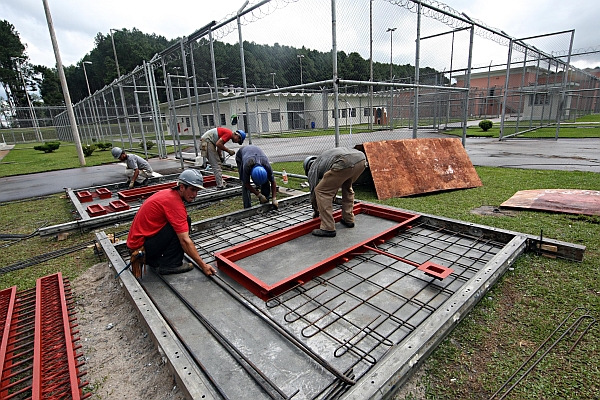 Região metropolitana terá 120 celas modulares, cada uma com capacidade para 12 presos. | Albari Rosa/Gazeta do Povo