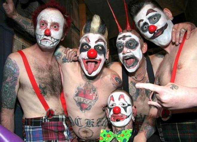 A irreverência dos ingleses da banda Klingonz | 